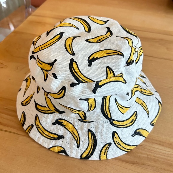 Reversible bucket hat. Adult one size. EUC. - Picture 1 of 2